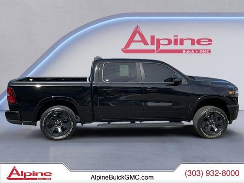Diamond Black Crystal Pearlcoat 2025 RAM 1500 Big Horn/Lone Star