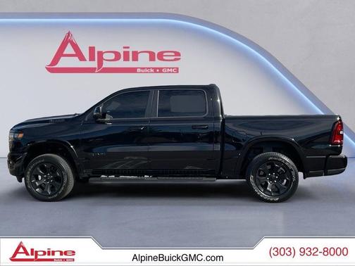 Diamond Black Crystal Pearlcoat 2025 RAM 1500 Big Horn/Lone Star