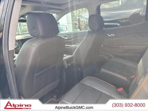 2023 GMC Acadia AWD AT4