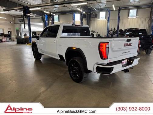 2024 GMC Sierra 2500 AT4