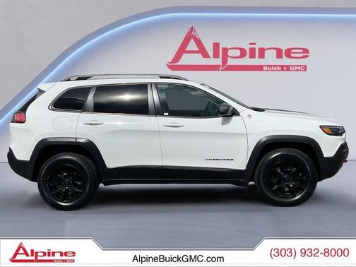 Bright White Clearcoat 2019 Jeep Cherokee Trailhawk