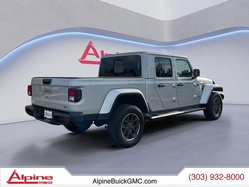2023 Jeep Gladiator Overland