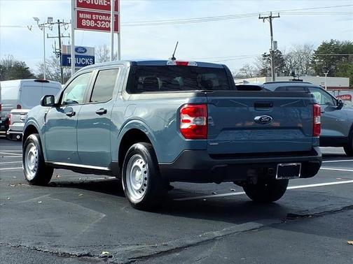 2022 Ford Maverick XL