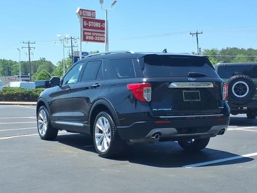 AGATE BLACK METALLIC 2023 Ford Explorer PLATINUM