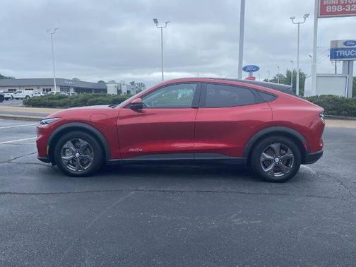 2022 Ford Mustang Mach-E SELECT