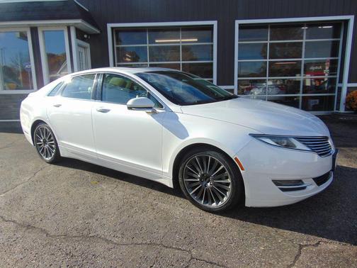 2015 Lincoln MKZ Base