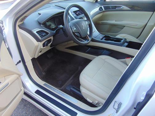 2015 Lincoln MKZ Base