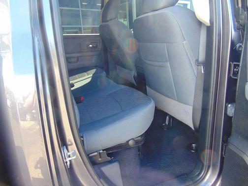 GRAY 2018 RAM 1500 Big Horn