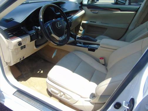 2015 Lexus ES 350 Crafted Line
