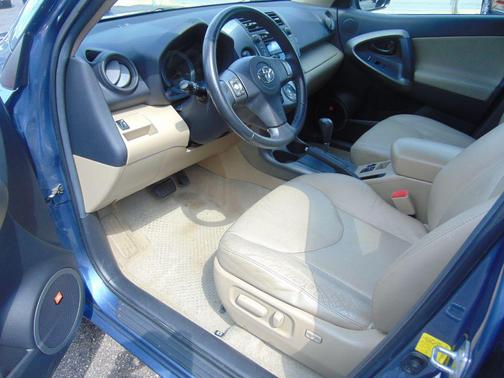 2011 Toyota RAV4 Limited