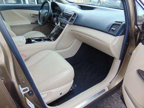 2010 Toyota Venza Base