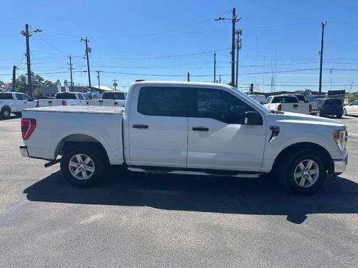 Oxford White 2021 Ford F-150 XLT