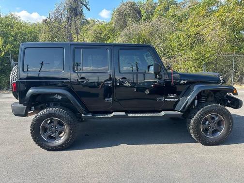 2013 Jeep Wrangler Unlimited Sahara