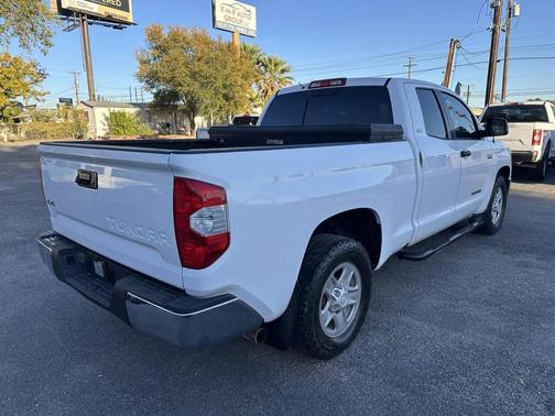 2018 Toyota Tundra SR5