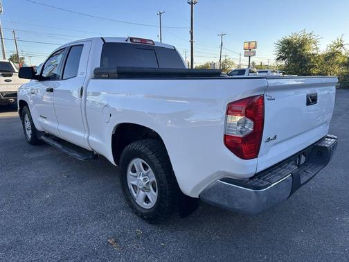 2018 Toyota Tundra SR5