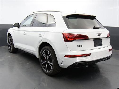 2025 Audi Q5 Premium Plus 45 TFSI S line quattro S tronic