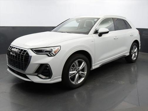 2024 Audi Q3 Premium Plus 45 TFSI S line quattro Tiptronic