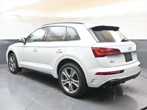 2025 Audi Q5 Premium 45 TFSI S line quattro
