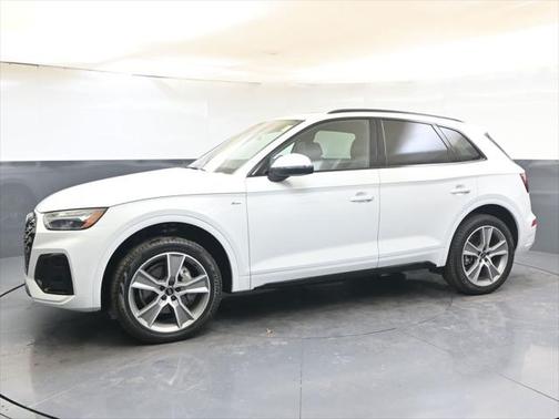 2025 Audi Q5 Premium 45 TFSI S line quattro