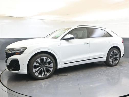 2025 Audi Q8 Prestige 55 TFSI quattro