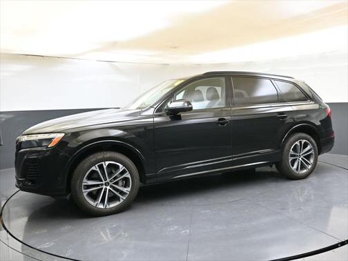 2025 Audi Q7 Premium Plus 45 TFSI quattro Tiptronic
