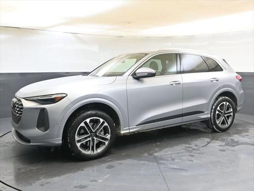 2025 Audi Q5 Premium Plus TFSI quattro S tronic