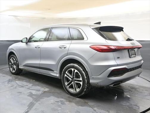 2025 Audi Q5 Premium Plus TFSI quattro S tronic