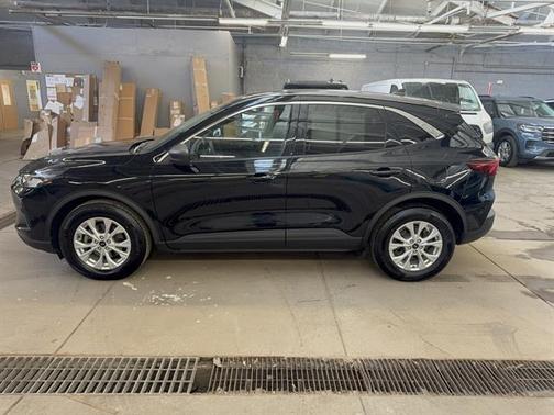 AGATE BLACK METALLIC 2023 Ford Escape ACTIVE