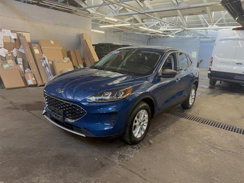ATLAS BLUE METALLIC 2022 Ford Escape SE