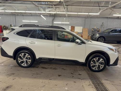 2022 Subaru Outback LIMITED