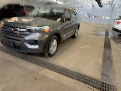 CARBONIZED GRAY METALLIC 2024 Ford Explorer XLT