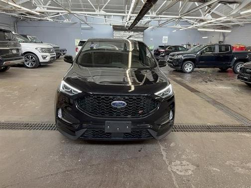 2022 Ford Edge ST