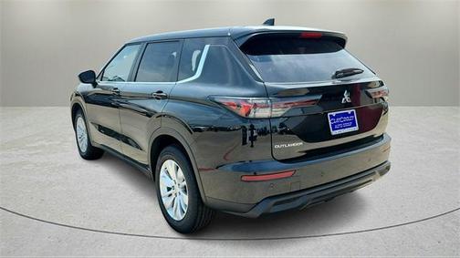 2025 Mitsubishi Outlander ES