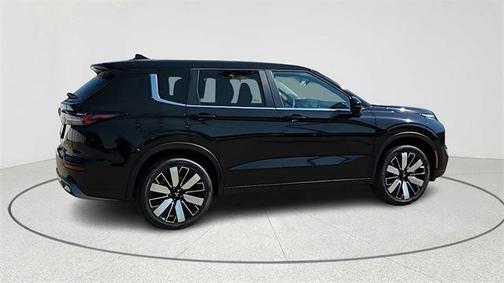 2025 Mitsubishi Outlander 