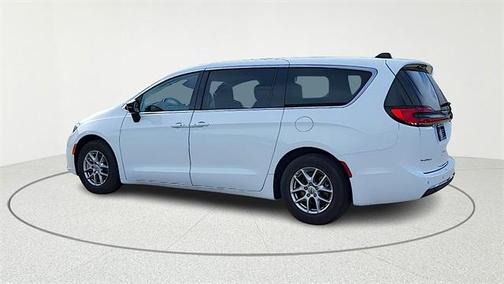 2024 Chrysler Pacifica Touring-L