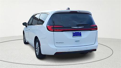 2024 Chrysler Pacifica Touring-L