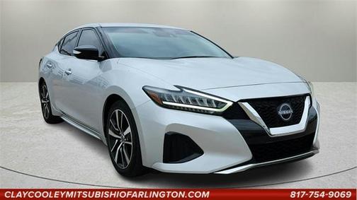2023 Nissan Maxima SV