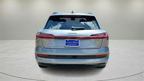 2021 Audi e-tron Premium