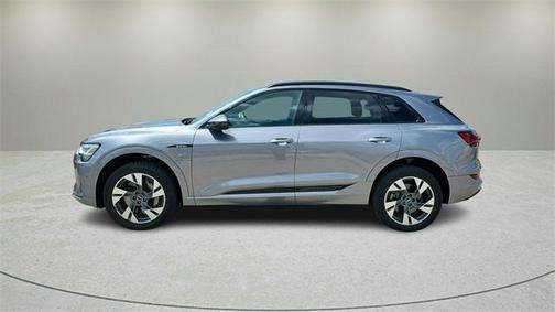 2021 Audi e-tron Premium