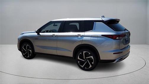 2025 Mitsubishi Outlander PHEV SE