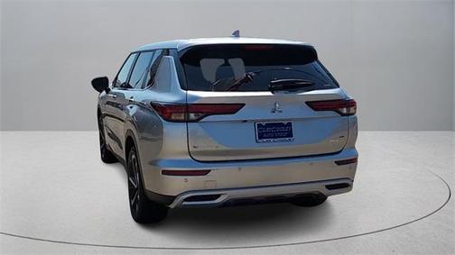 2025 Mitsubishi Outlander PHEV SE