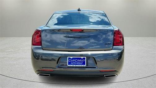 2023 Chrysler 300 Touring