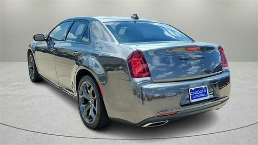 2023 Chrysler 300 Touring