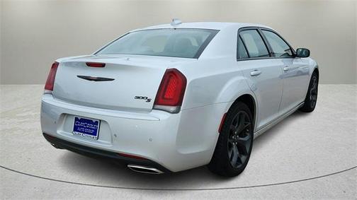 2022 Chrysler 300 S