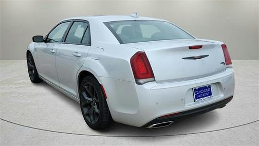 2022 Chrysler 300 S