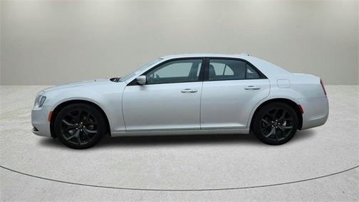 2022 Chrysler 300 S