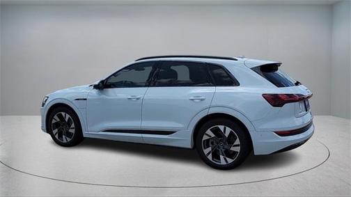 2021 Audi e-tron Premium