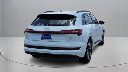 2021 Audi e-tron Premium