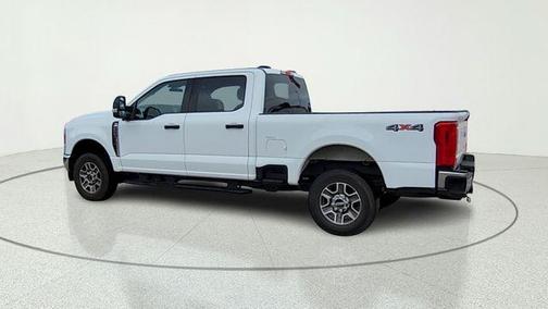 Oxford White 2025 Ford F-250 XLT