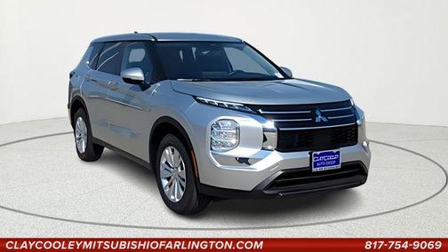 Silver Metallic 2026 Mitsubishi Outlander ES